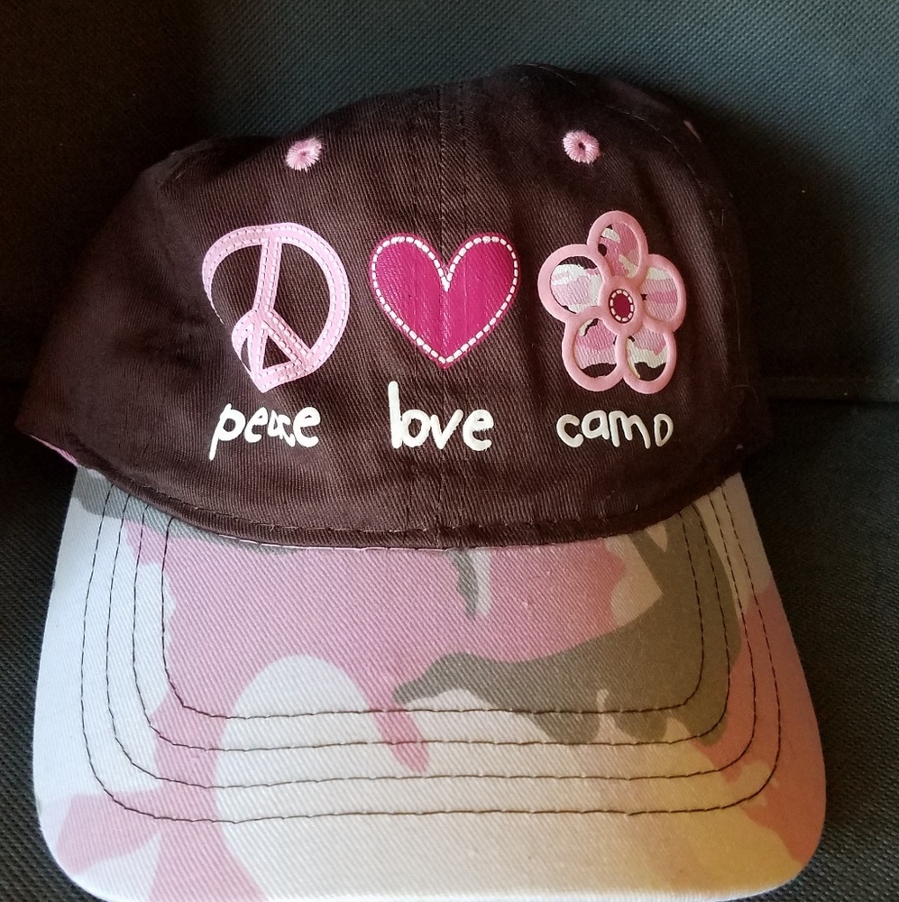 Children's Camo Ballcap NWOT
